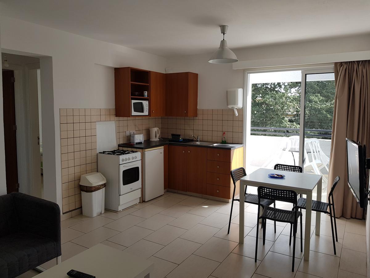 Valentinos Court Apartment Paphos Luaran gambar
