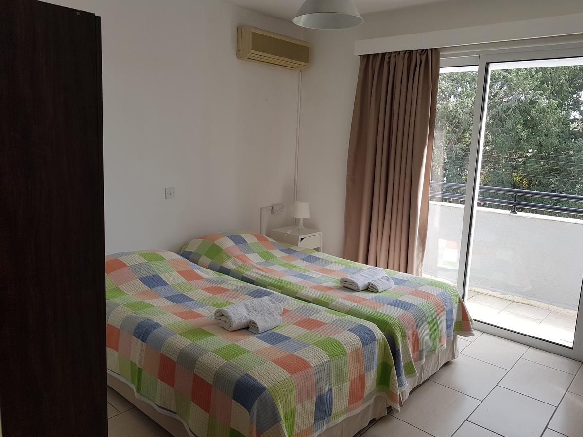 Valentinos Court Apartment Paphos Luaran gambar