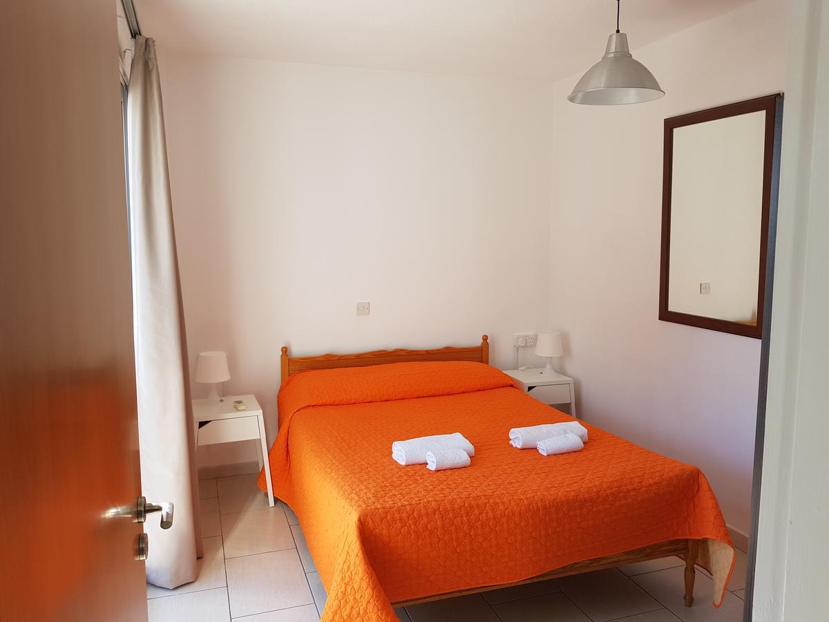 Valentinos Court Apartment Paphos Luaran gambar